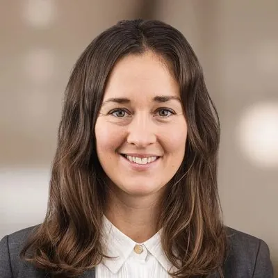 Porträtt av Lina Wretfors Friis, Reg. Fastighetsmäklare & Franchisetagare på HusmanHagberg Hässleholm