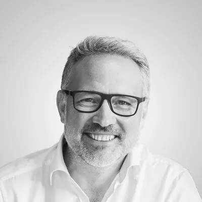 Porträtt av Magnus Lindvall, Managing Director på Microbas Precision